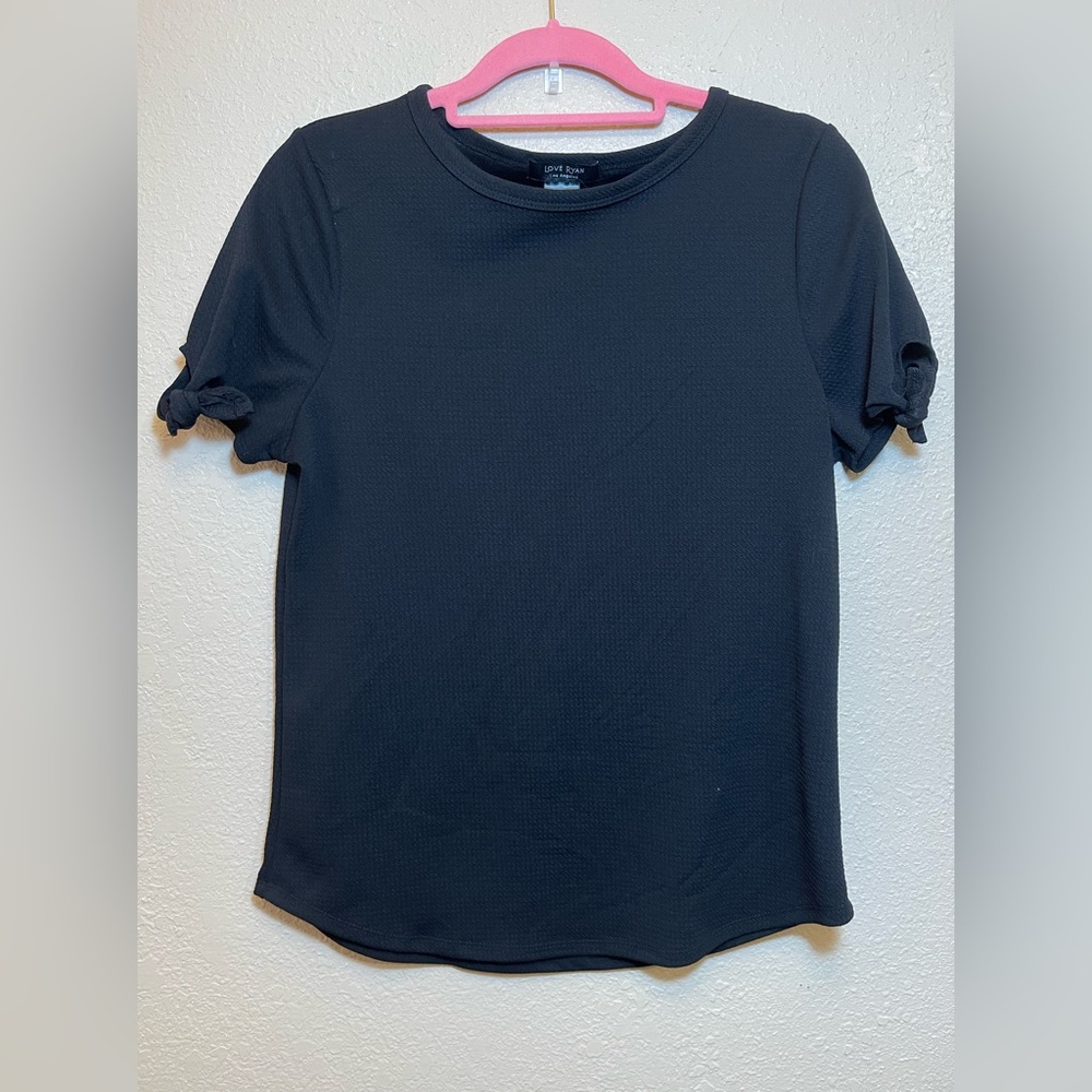 Black blouse size M